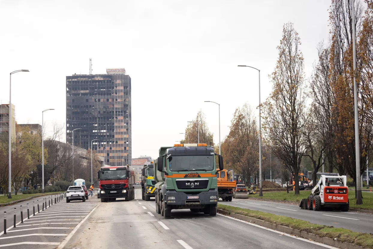 Radovi na obilaznoj cesti oko Vjesnika.