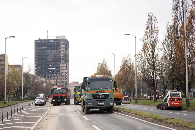 Radovi na obilaznoj cesti oko Vjesnika.