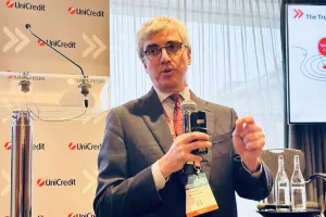 Eduardo Campanelle, UniCredit