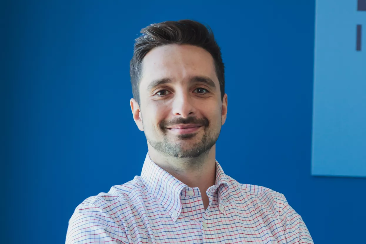 Teo &Scaron;irola, Kompare