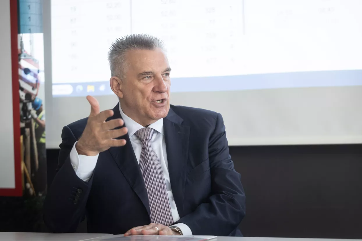 Na Zagrebačkoj burzi pu&scaron;tene u trgovanje dionice ING- Grada.Branisalav Brizar.