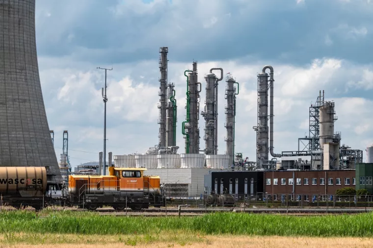 BASF kemijska industrija